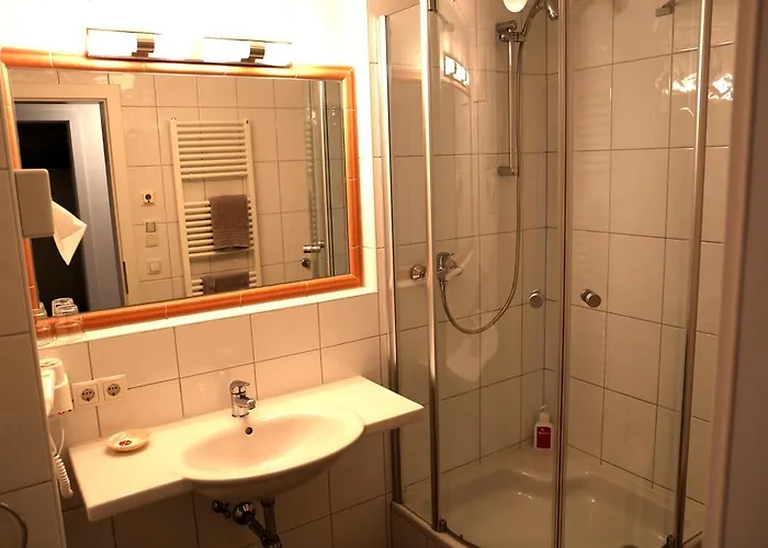 克劳森运动家庭酒店 4*