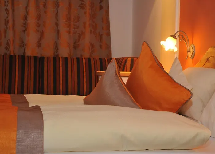 克劳森运动家庭酒店 4*