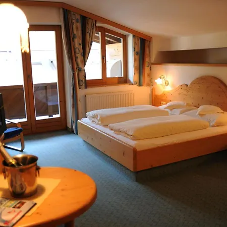 Sport Und Klausen Hotel Kirchberg en Tyrol