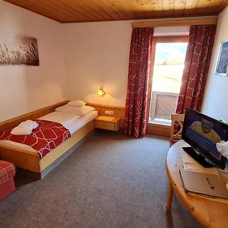 Sport Und Klausen Otel Kirchberg in Tirol